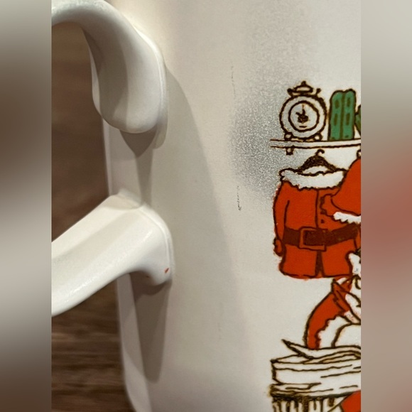 Santa’s Elf Workshop Dunoon Ceramic Christmas Mug. - Picture 6 of 7